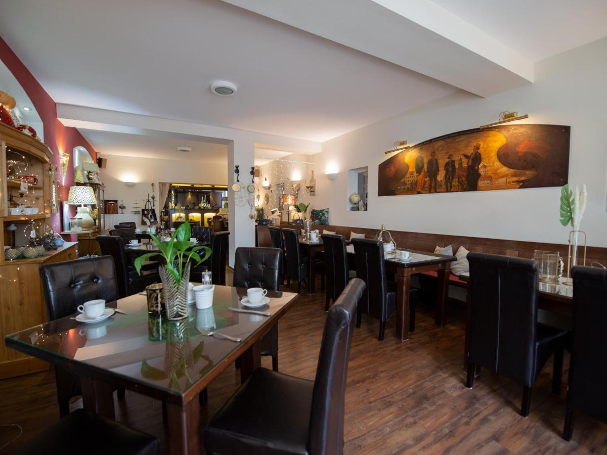 Hotel Zum Vetter Finsterwalde Extérieur photo